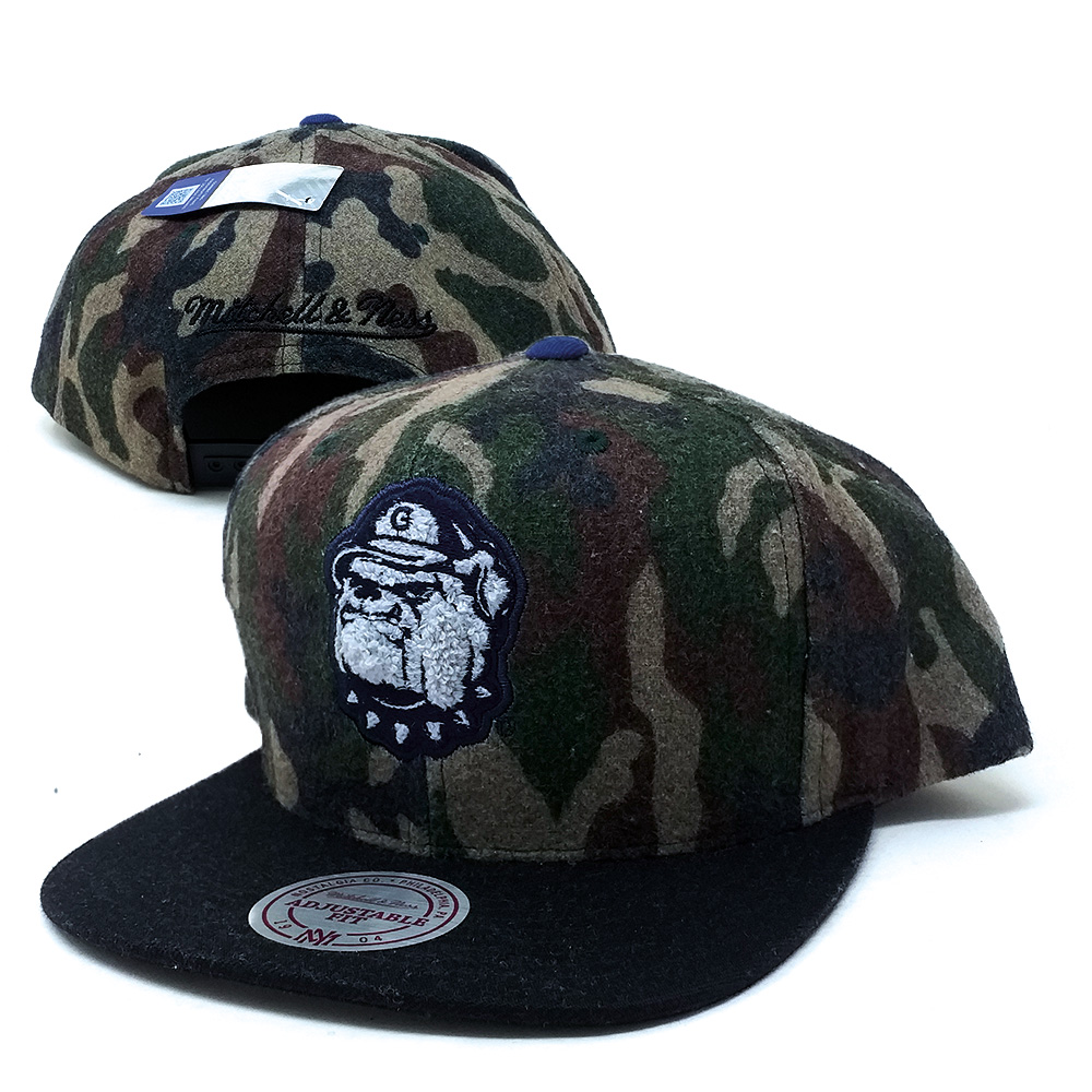 Mitchell & Ness - Hoyas Snapback Cap-Camo