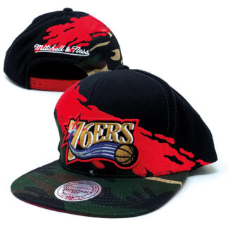 Mitchell & Ness - Sixers Snapback Cap -rot-camo