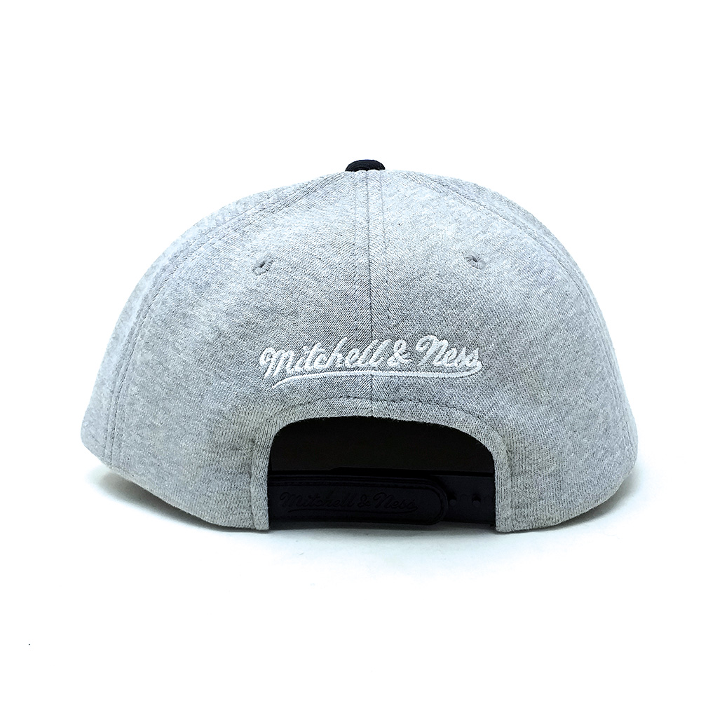 Mitchell & Ness - Cleveland Cavaliers grau-Shield Snapback – Bild 2