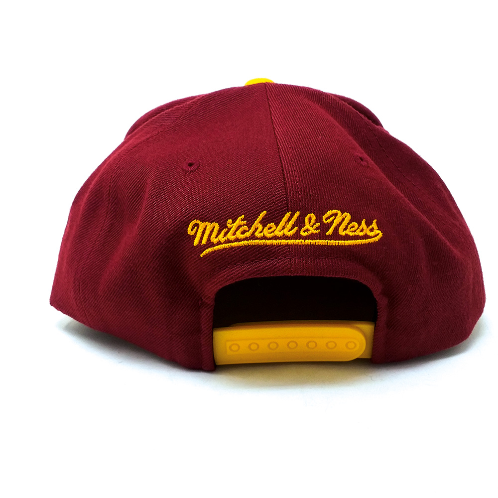 Mitchell - Ness - Cleveland Cavaliers Snapback Cap - weinrot-gelb – Bild 2