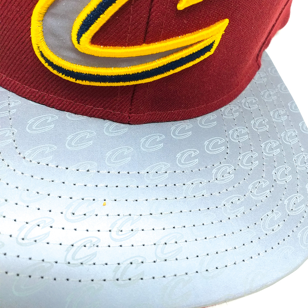 Mitchell - Ness - Cleveland Cavaliers Snapback Cap Reflektiv - weinrot-silber – Bild 3