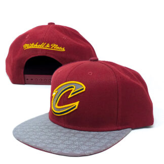 Mitchell - Ness - Cleveland Cavaliers Snapback Cap Reflektiv - weinrot-silber