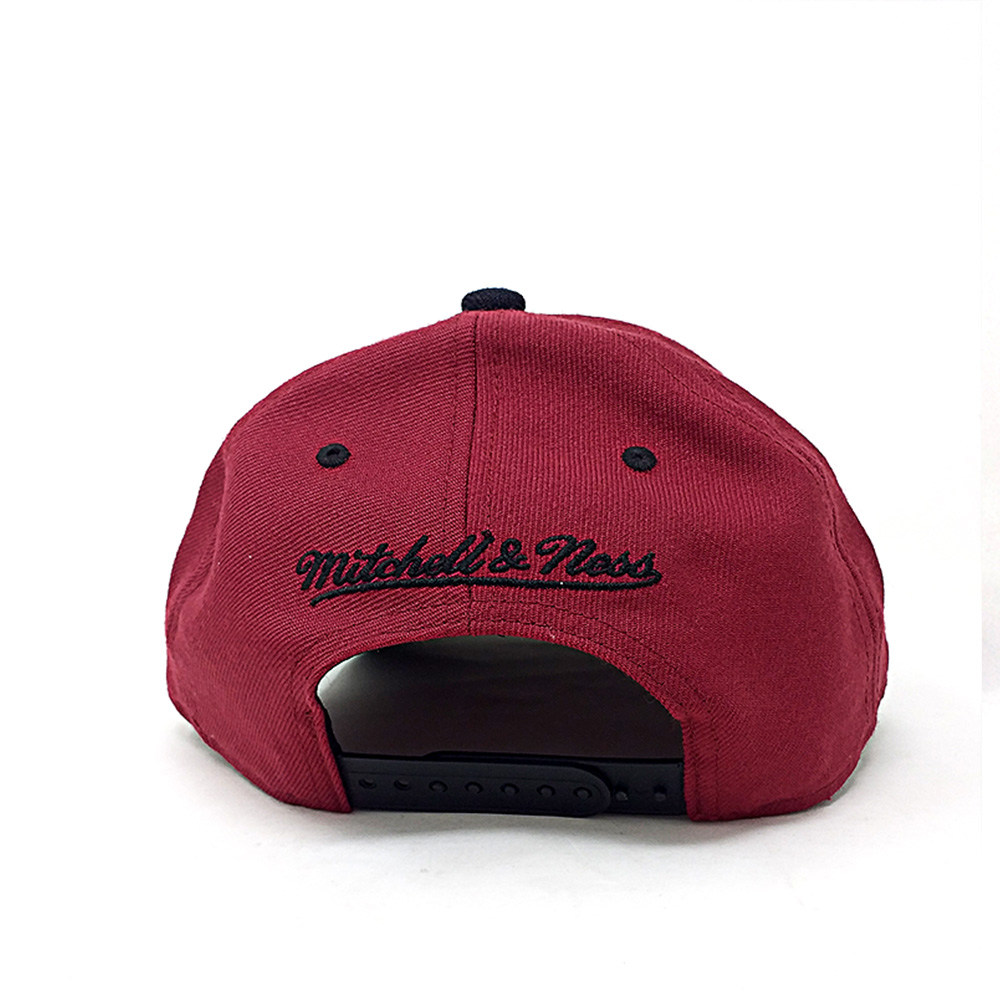Mitchell - Ness - Cleveland Cavaliers Curved Snapback Cap - weinrot – Bild 2