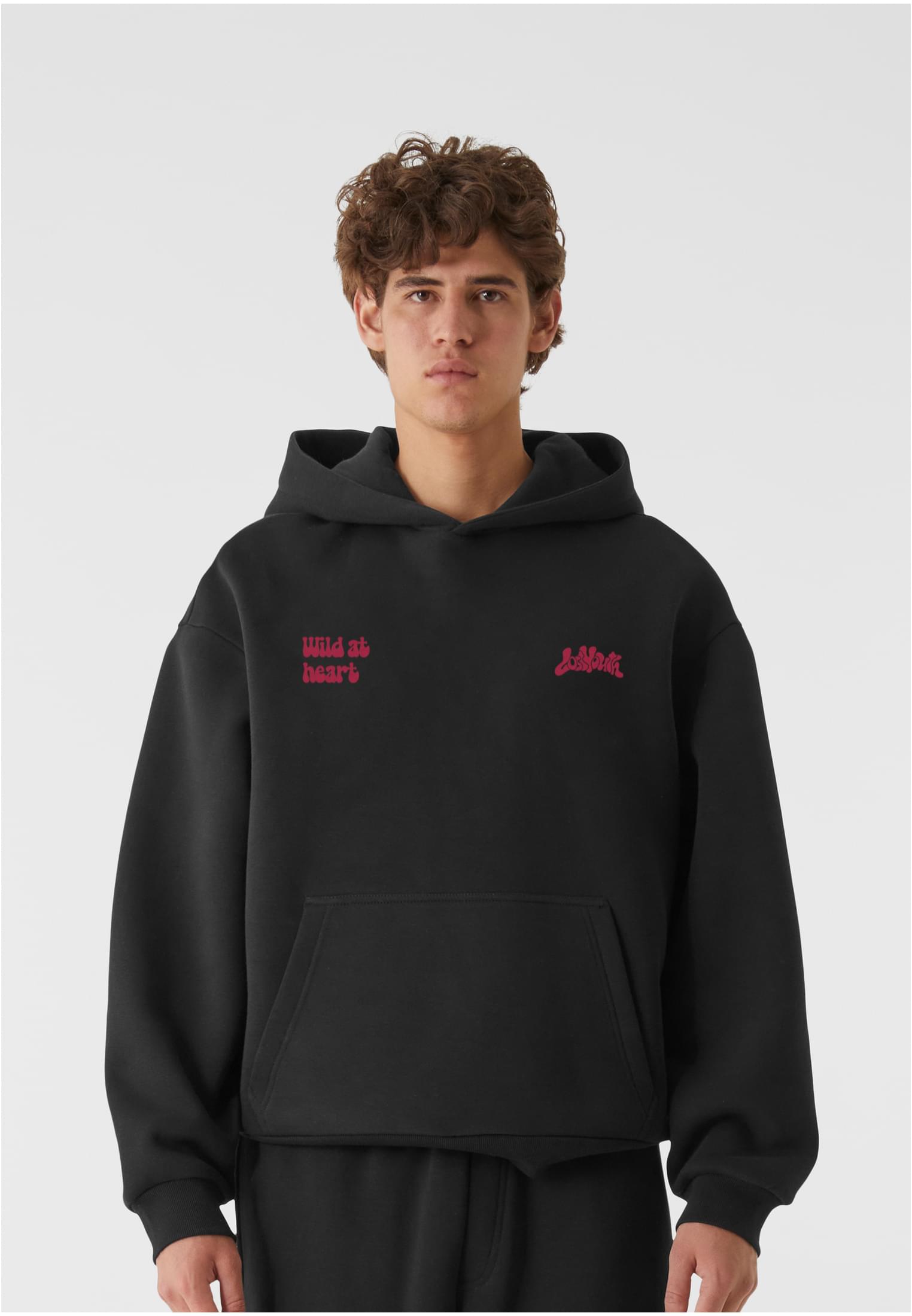LOST YOUTH OVERSIZED HOODIE - WILD AT HEART black